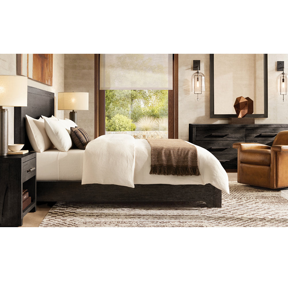 CYLINDRICAL COLUMN TABLE LAMP