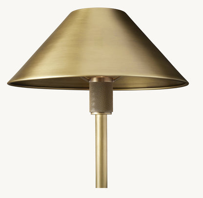UTILITAIRE METAL SHADE TABLE LAMP