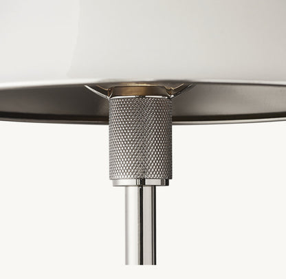 UTILITAIRE METAL SHADE TABLE LAMP