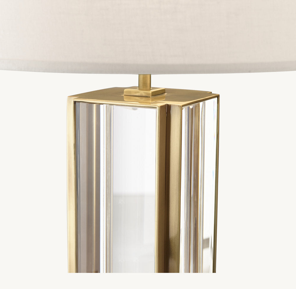 ROBESON TABLE LAMP